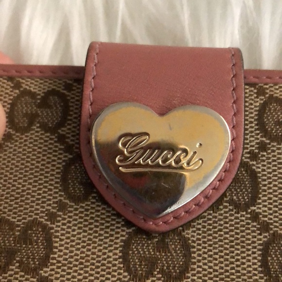 Beautiful vintage Gucci GG long wallet with heart logo Snap issue - Picture 7 of 15